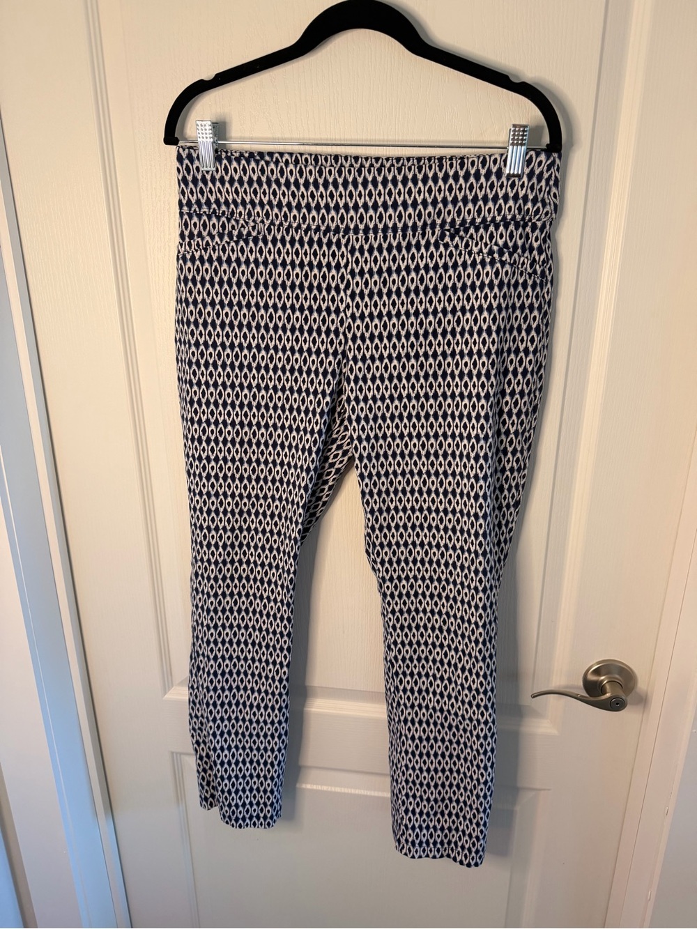 Joe B Navy & White Geo Cropped Ponte Pants